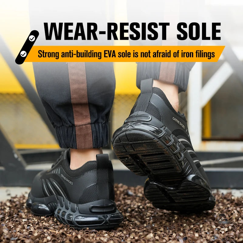 Lightweight and comfortable anti-smash and anti-puncture safety shoes